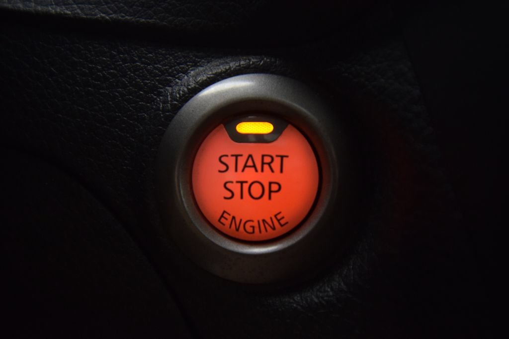 Used 2018 Nissan Sentra SV w/ Premium Package (P01) FWD image 31
