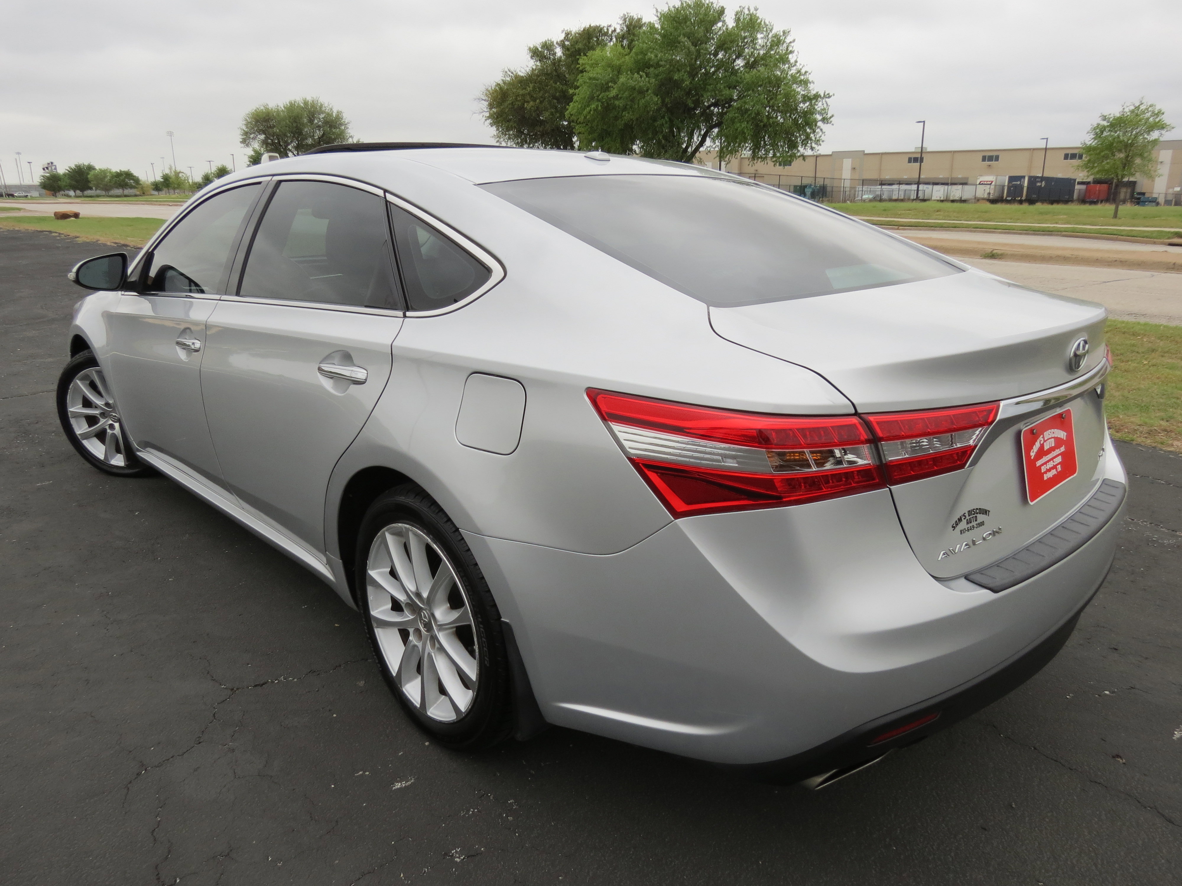 Used 2013 Toyota Avalon XLE Touring image 5