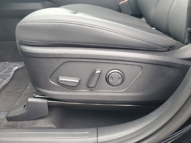 New 2026 Kia Sorento S FWD image 15