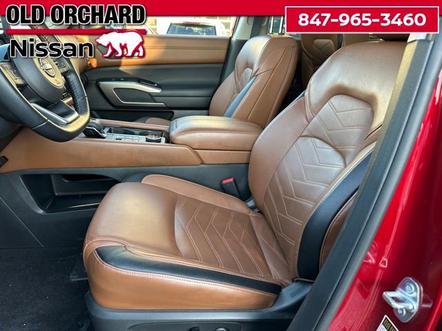 Used 2023 Nissan Pathfinder Platinum w/ Cargo Package image 15