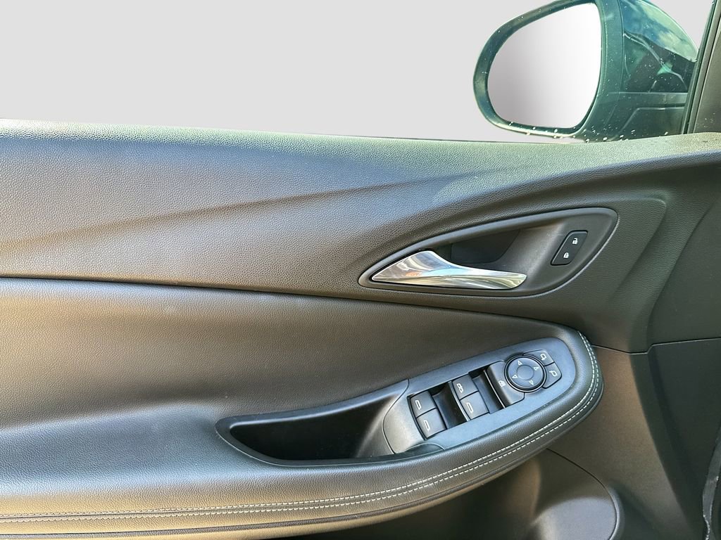 Certified 2023 Buick Encore GX Select image 9