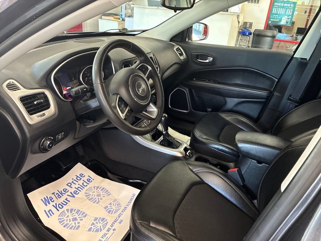 Used 2021 Jeep Compass Latitude AWD/4WD image 8