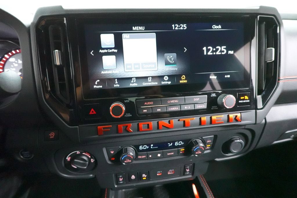 Used 2025 Nissan Frontier PRO-4X w/ Pro Convenience Package image 15