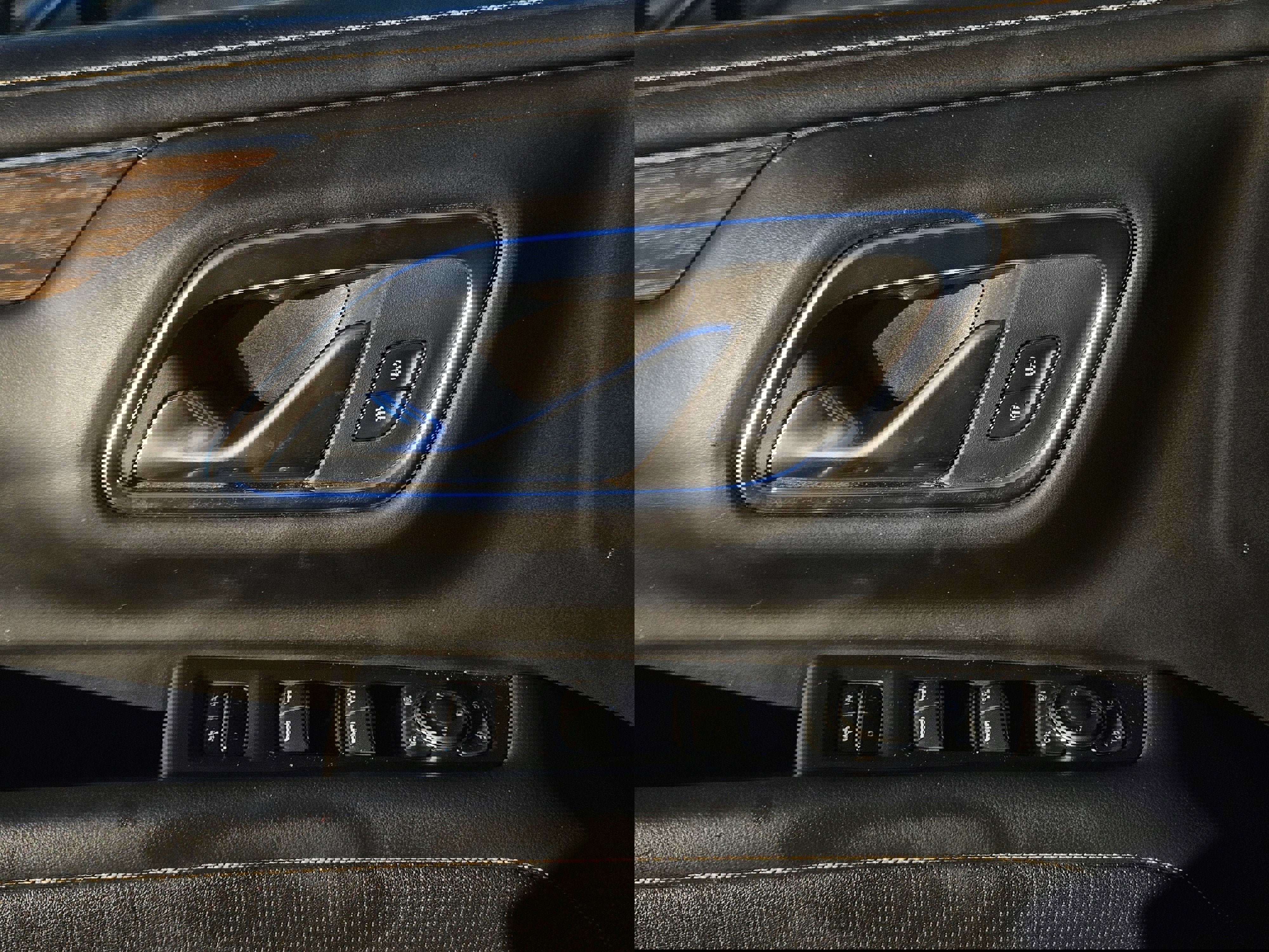 Used 2023 Chevrolet Suburban Premier image 25