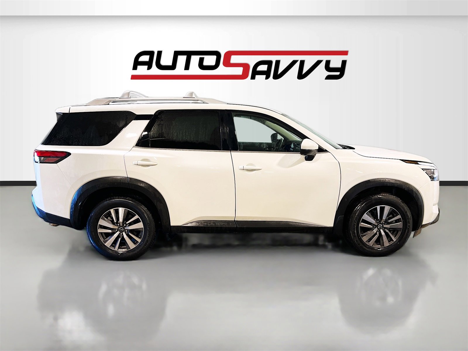 Used 2023 Nissan Pathfinder SL image 8