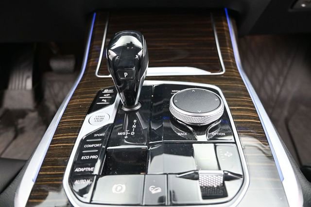 Used 2021 BMW X7 xDrive40i w/ Premium Package AWD/4WD image 16
