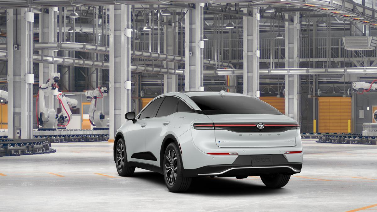 New 2026 Toyota Crown Limited image 7