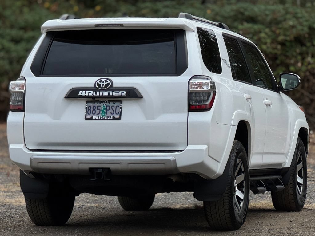Used 2024 Toyota 4Runner TRD Off-Road Premium AWD/4WD image 7