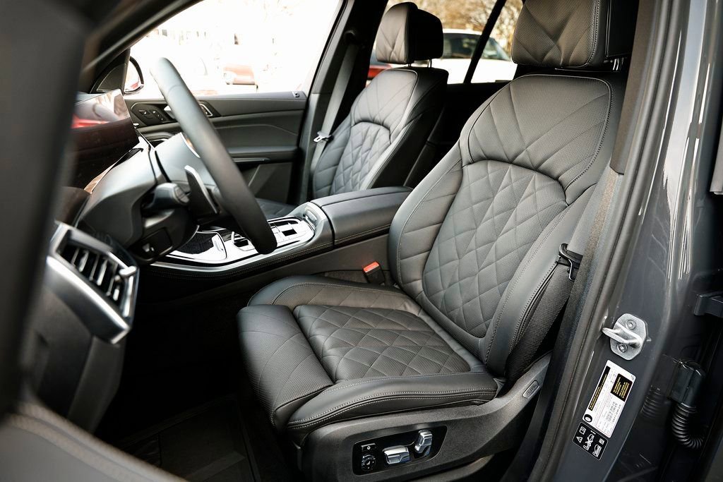 Used 2026 BMW X5 xDrive40i w/ M Sport Package image 20