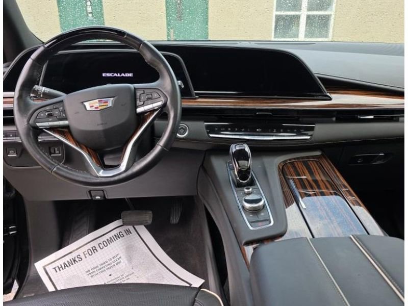 Used 2024 Cadillac Escalade Premium Luxury w/ LPO, Floor Liner Package AWD/4WD image 8