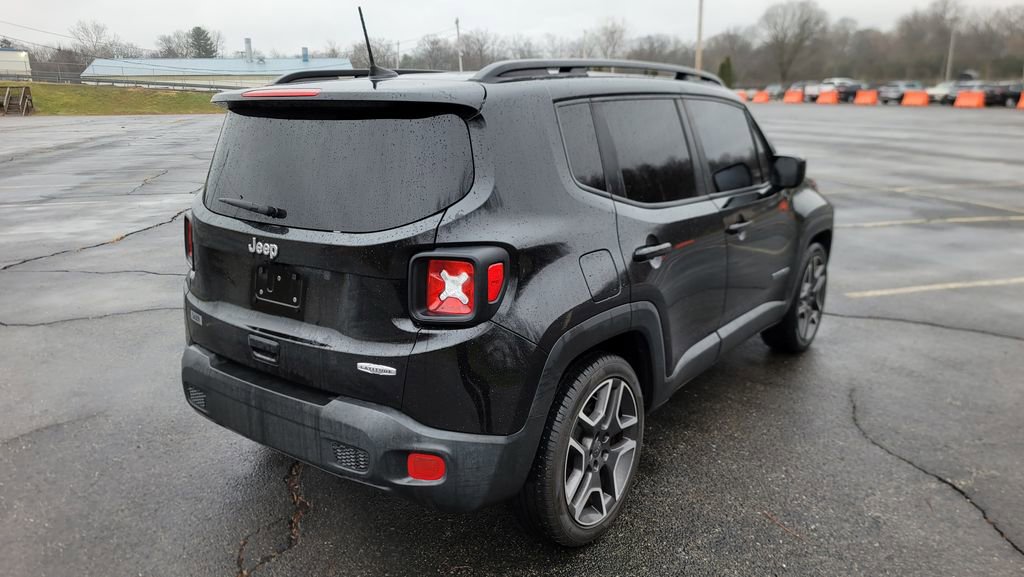 Used 2021 Jeep Renegade Latitude image 12