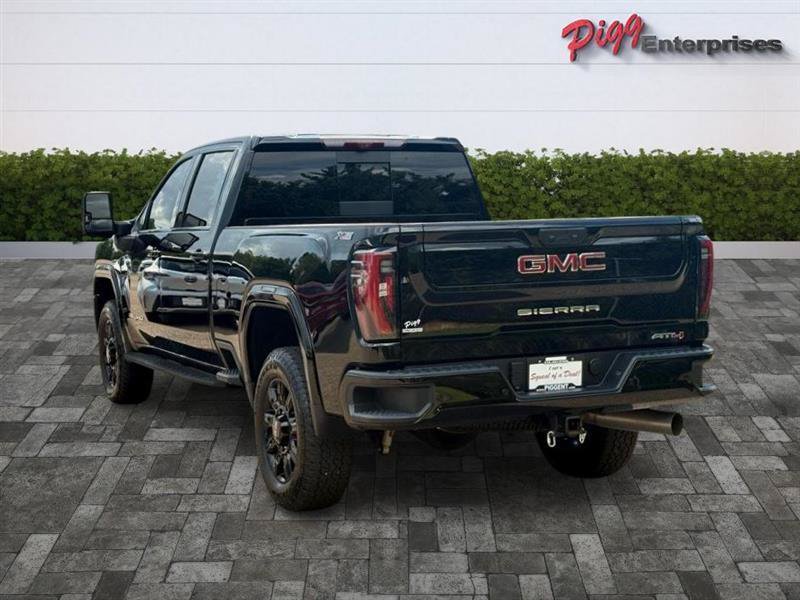 Used 2025 GMC Sierra 2500 AT4 w/ AT4 Premium Plus Package AWD/4WD image 2