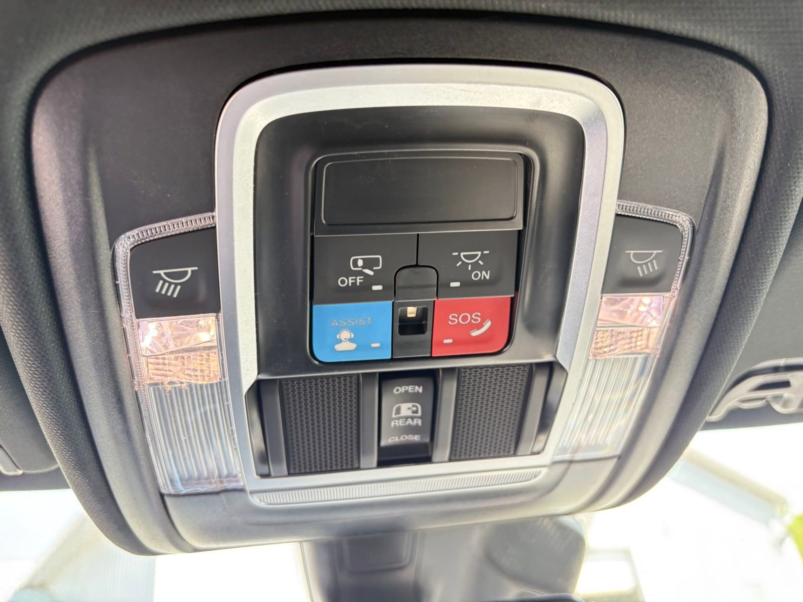 Used 2026 RAM 1500 Laramie AWD/4WD image 22