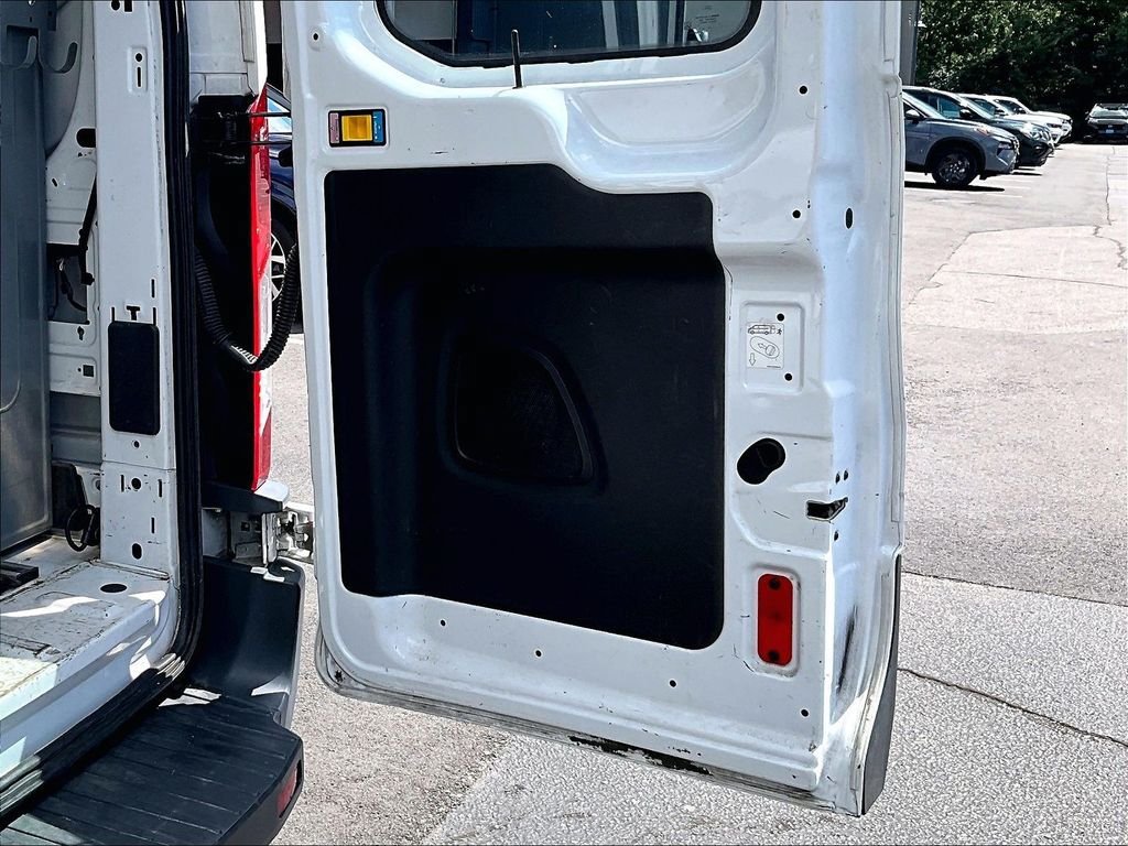 Used 2016 Ford Transit 250 130 Low Roof w/ Exterior Upgrade Package RWD image 20