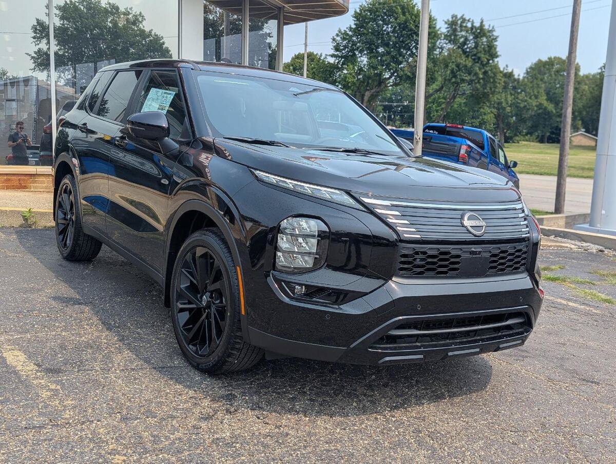 New 2026 Nissan Rogue SL