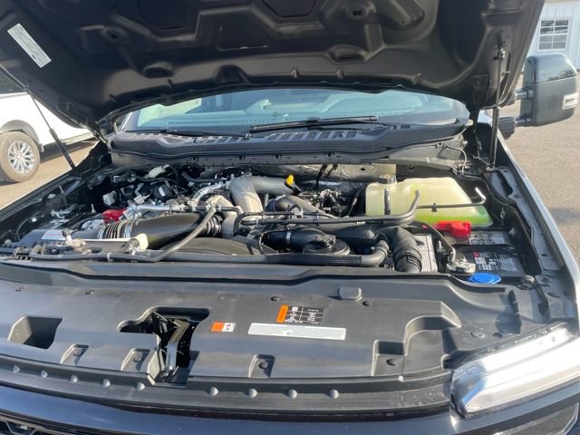 New 2026 Ford F250 Lariat w/ Black Appearance Package image 18