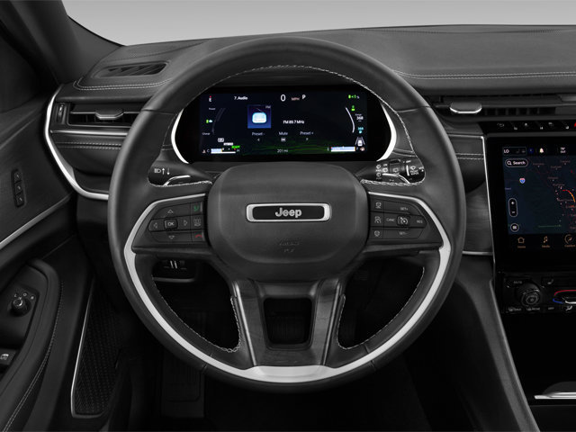 Used 2024 Jeep Grand Cherokee L Summit AWD/4WD image 8
