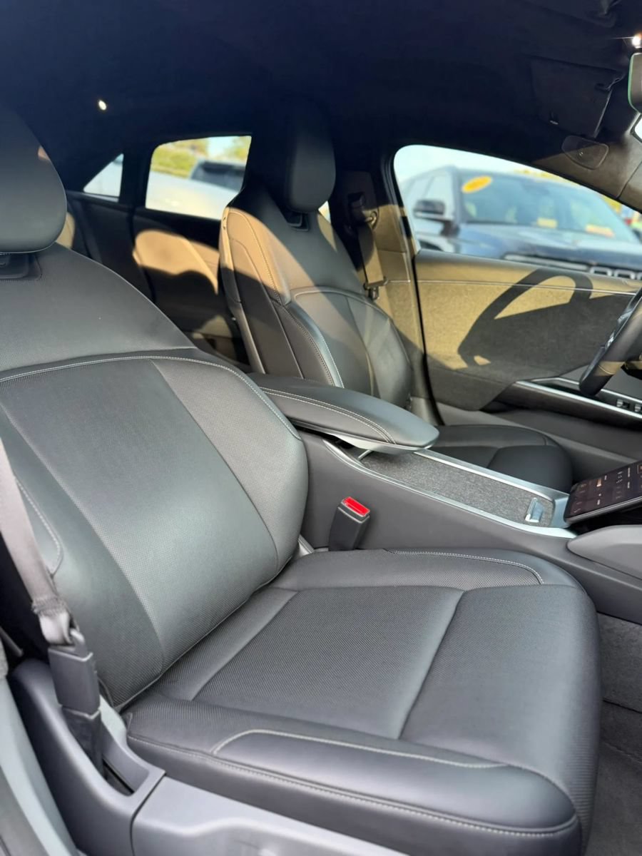 Used 2024 Lucid Air Pure RWD image 14