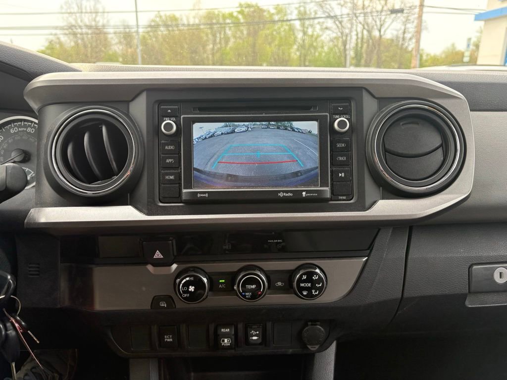 Used 2018 Toyota Tacoma SR5 RWD image 8