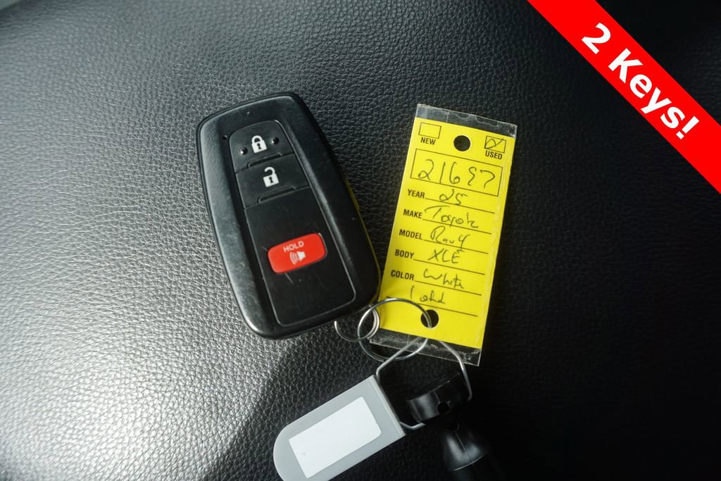 Certified 2025 Toyota RAV4 XLE AWD/4WD image 32