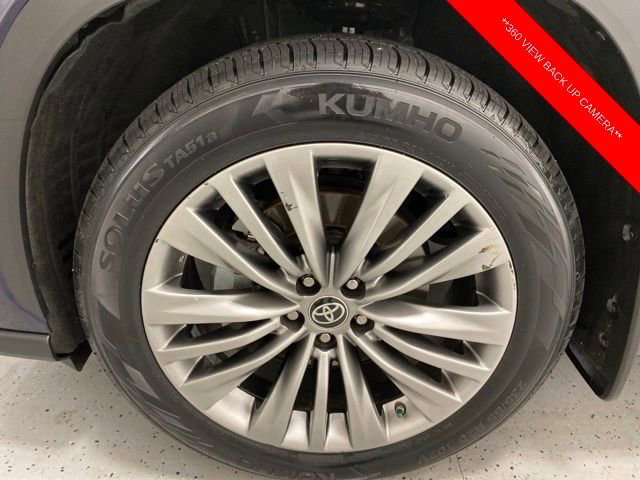 Certified 2022 Toyota Highlander Platinum image 10