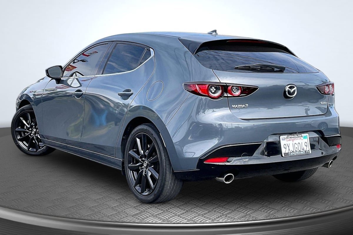 Used 2021 MAZDA MAZDA3 s FWD image 2
