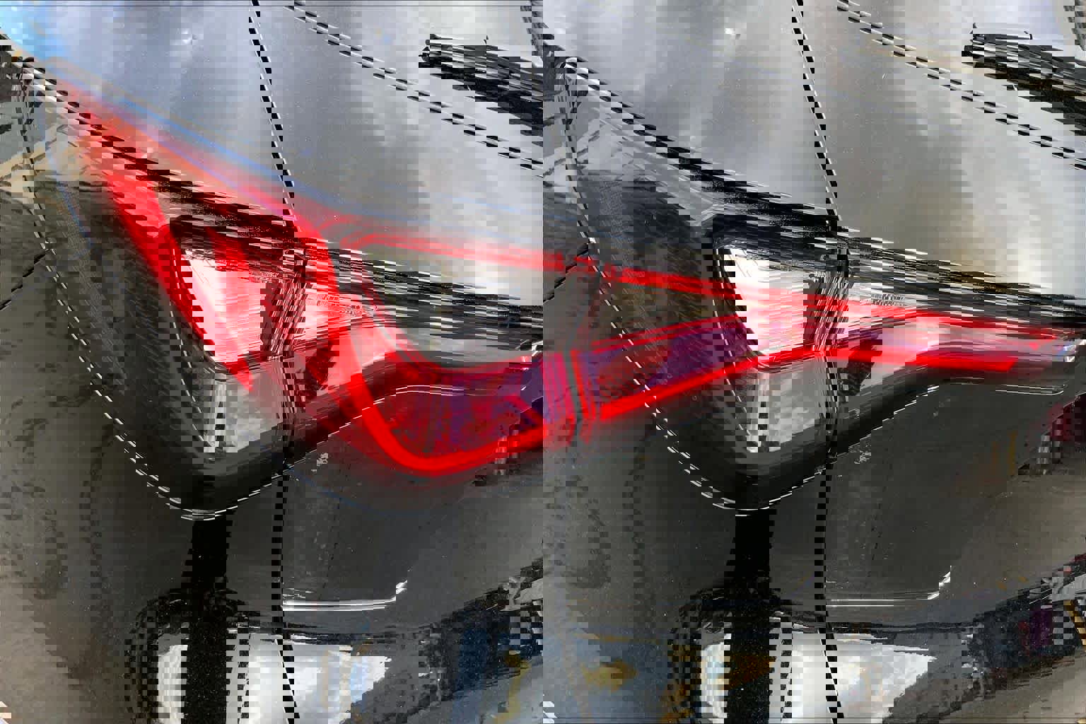 Used 2025 Acura MDX FWD w/ Technology Package image 27