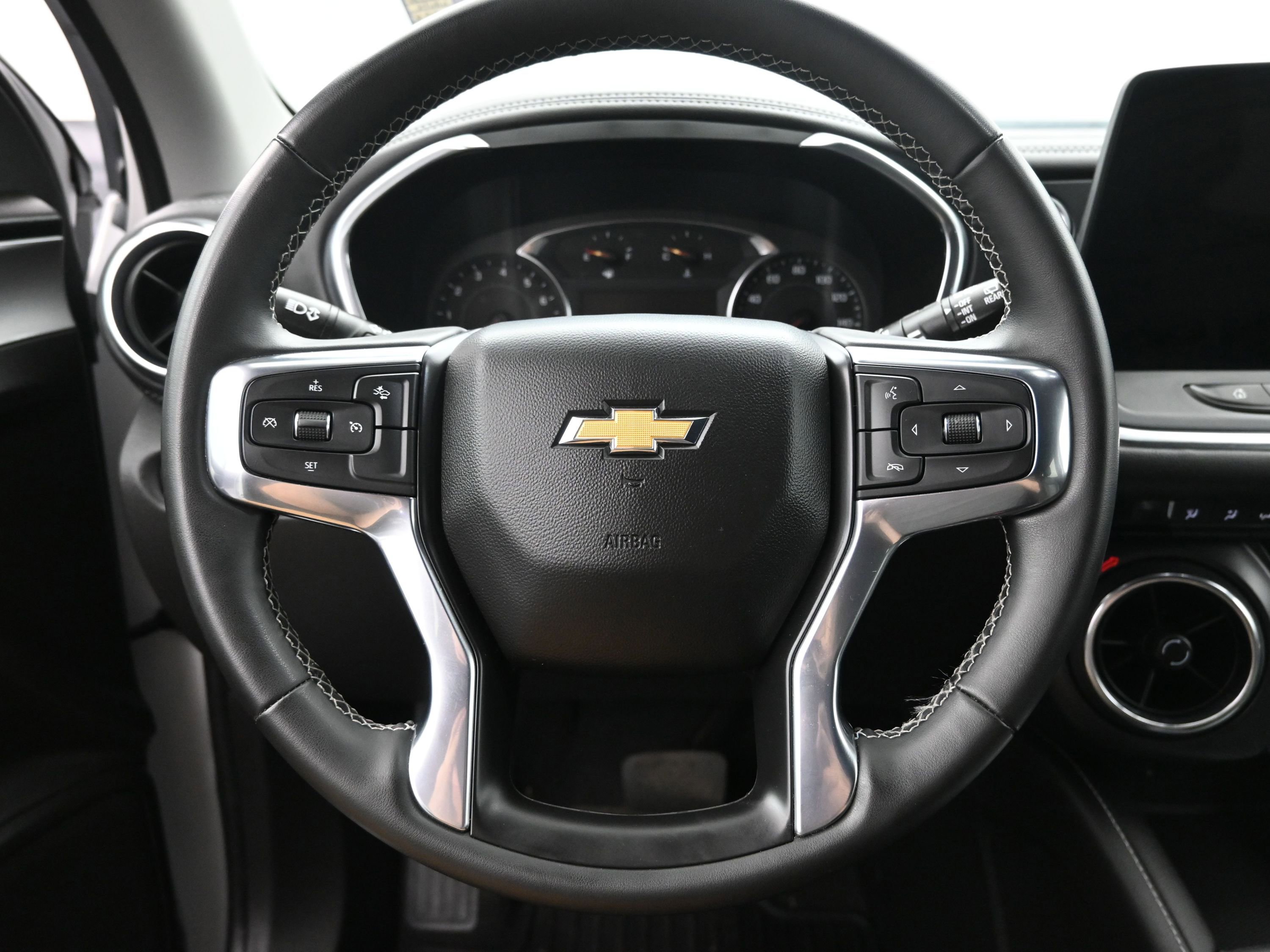 Used 2023 Chevrolet Blazer LT AWD/4WD image 13