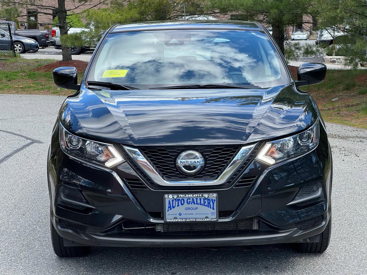 Used 2020 Nissan Rogue Sport S AWD/4WD image 2