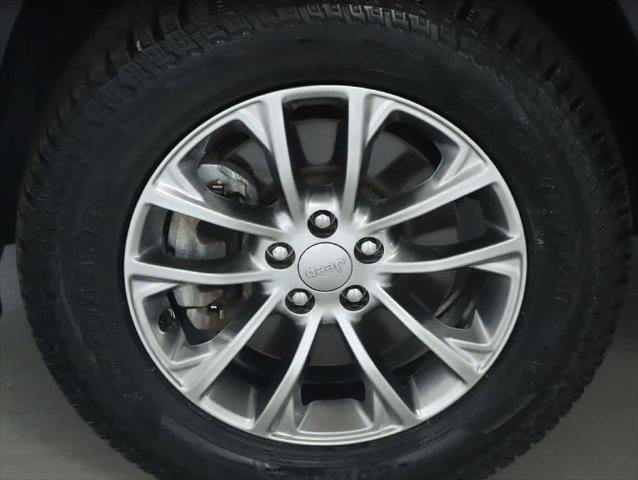 Certified 2021 Jeep Cherokee Latitude Lux w/ Comfort/Convenience Group AWD/4WD image 37