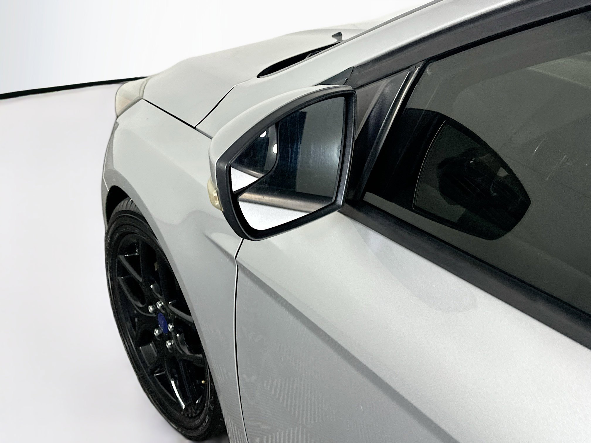 Used 2016 Ford Focus SE w/ Equipment Group 201A image 16