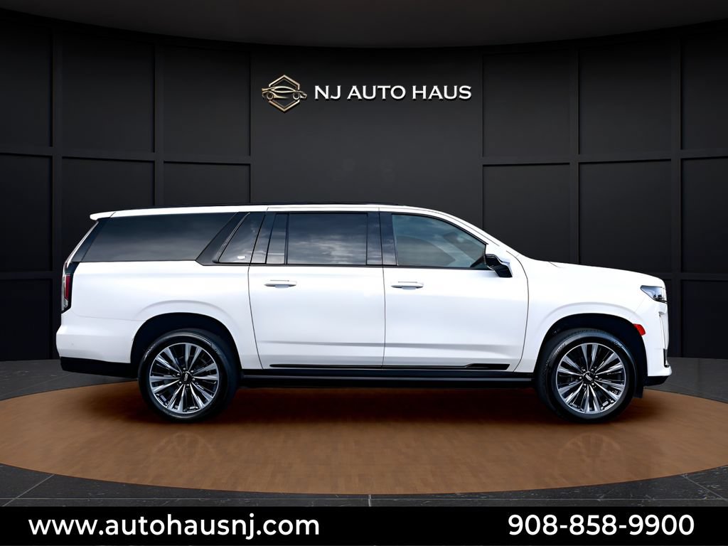 Used 2023 Cadillac Escalade ESV Sport w/ Touring Package AWD/4WD image 9