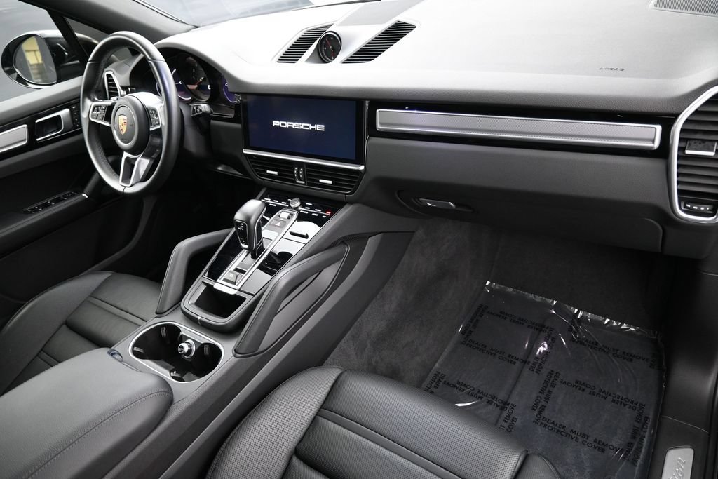 Certified 2023 Porsche Cayenne Platinum Edition AWD/4WD image 32