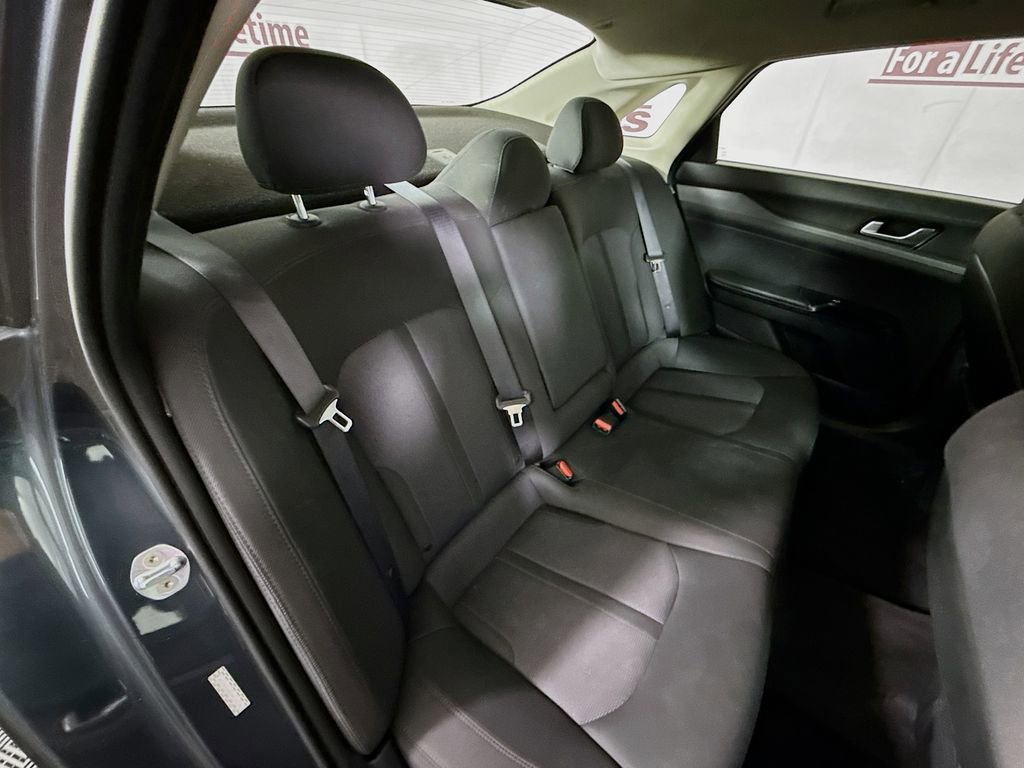 Used 2022 Kia K5 LXS FWD image 29