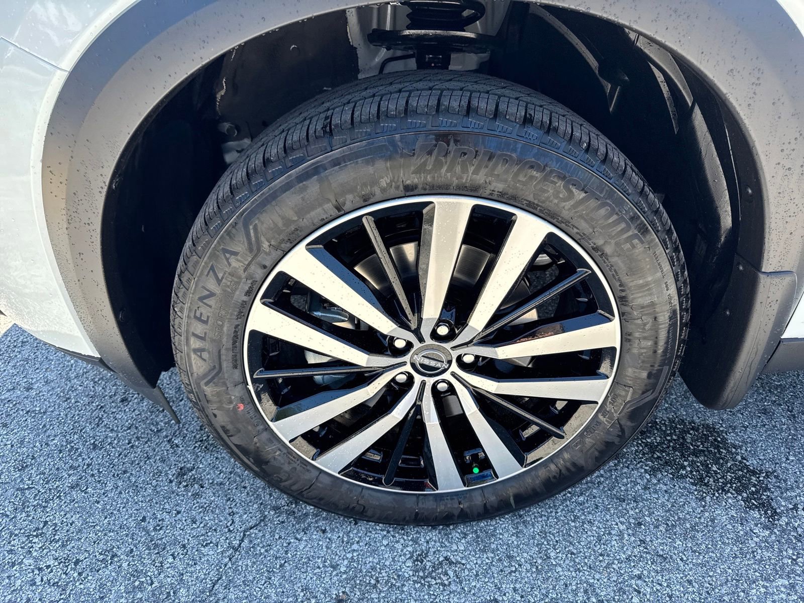 New 2025 Nissan Pathfinder Platinum w/ Cargo Package image 11