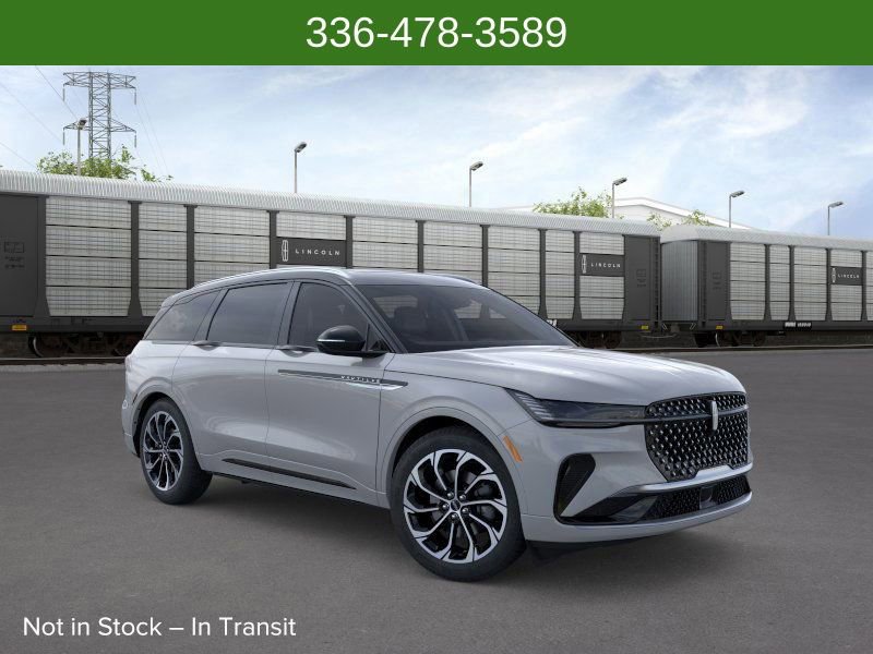 New 2026 Lincoln Nautilus Reserve image 7