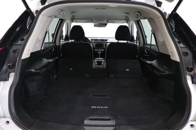 Used 2019 Nissan Rogue SV AWD/4WD image 34