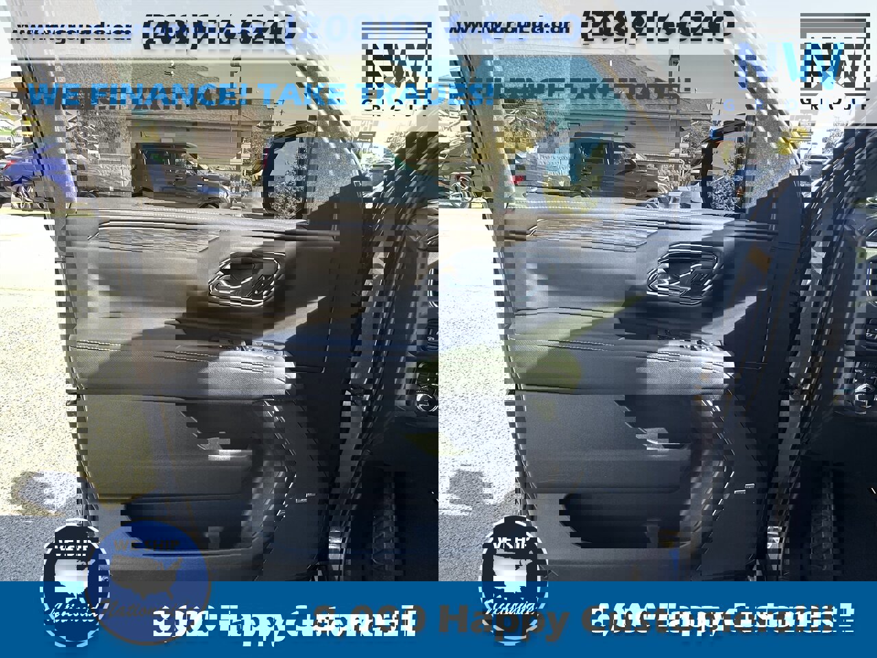 Used 2023 GMC Yukon SLT image 39