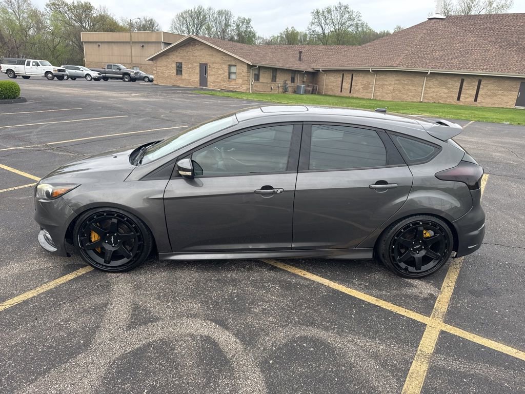 Used 2015 Ford Focus ST w/ Equipment Group 402A image 3