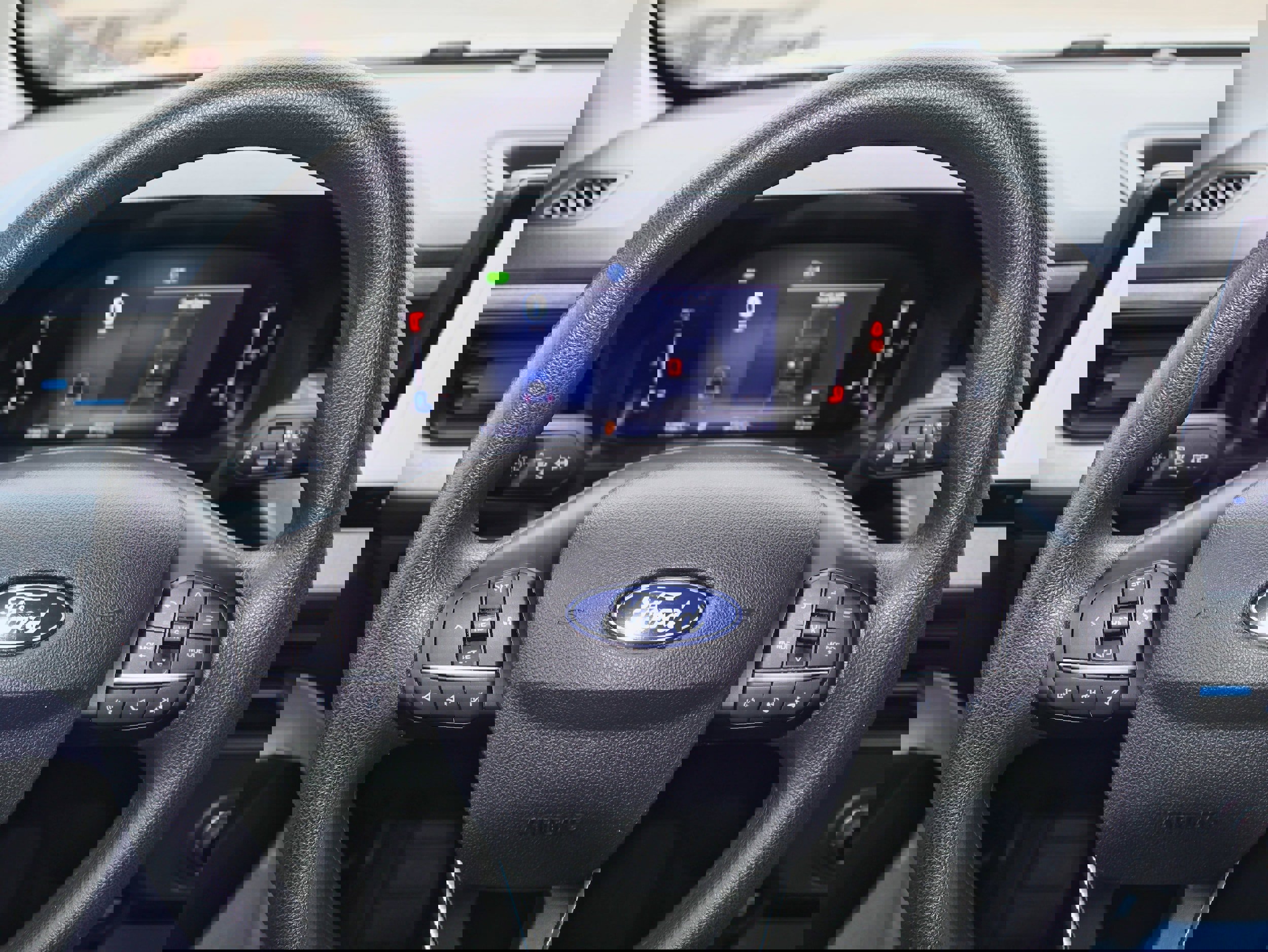 Used 2025 Ford Maverick XLT image 18