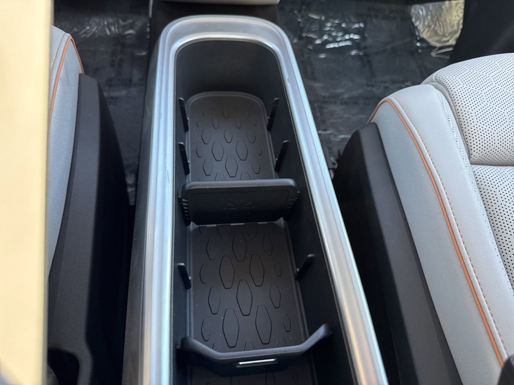 New 2025 Volkswagen ID. Buzz 1st Edition image 22