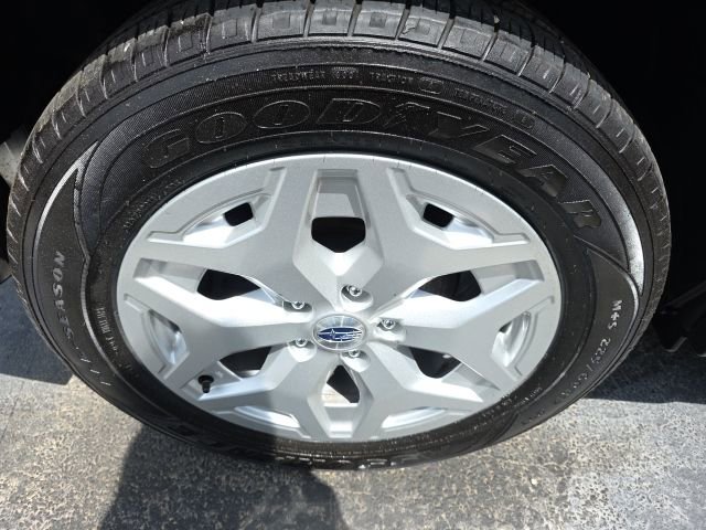 Used 2023 Subaru Forester AWD/4WD image 18