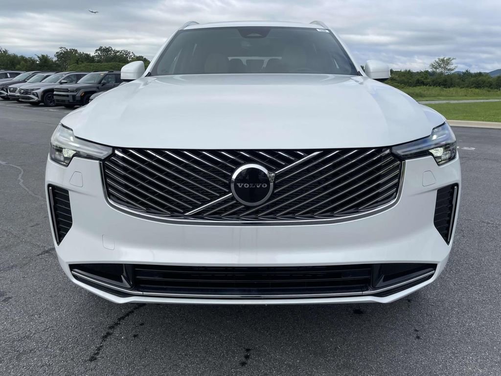 New 2026 Volvo XC90 B5 Core image 26