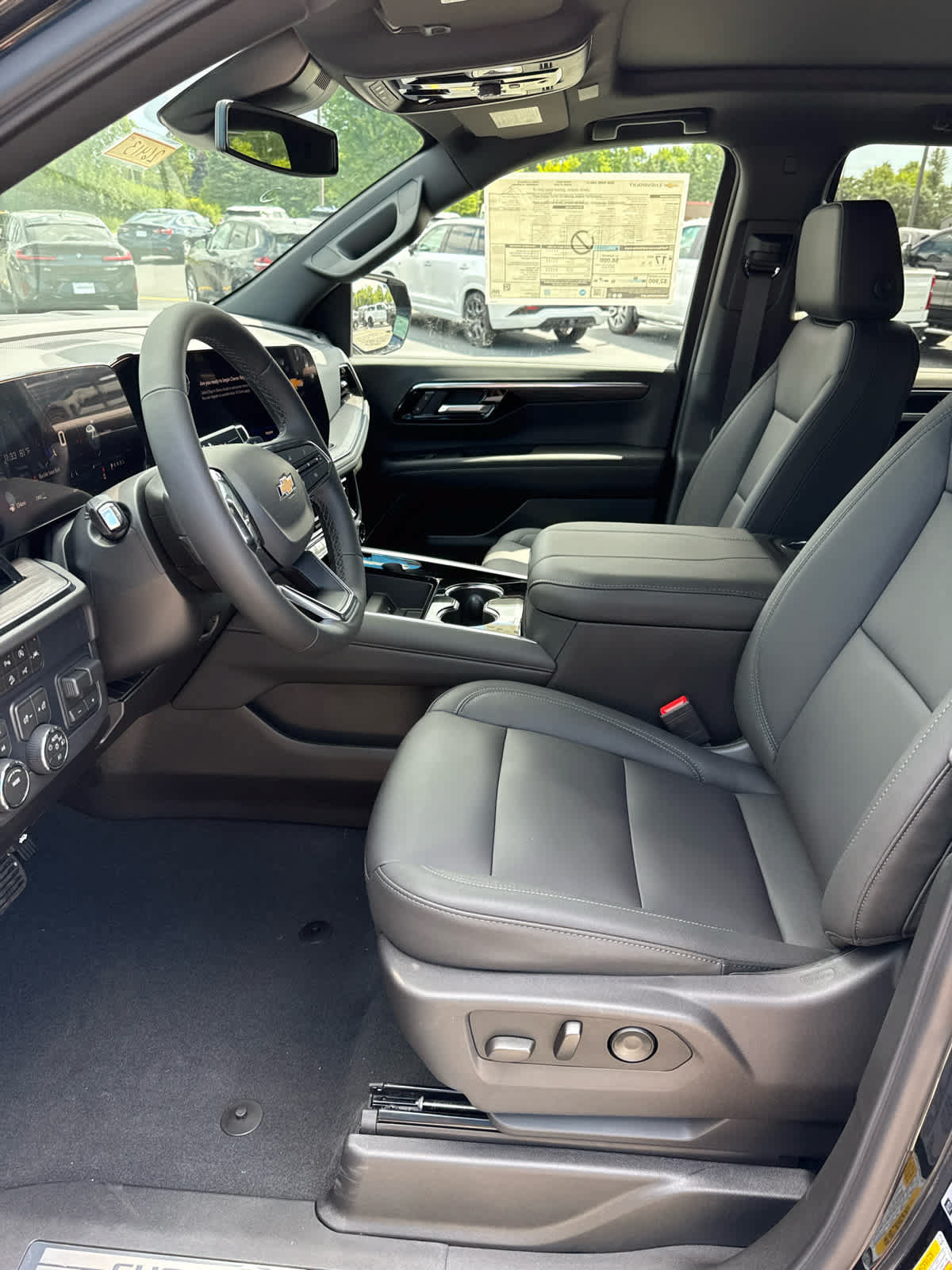 New 2026 Chevrolet Tahoe LT w/ Comfort Package AWD/4WD image 4