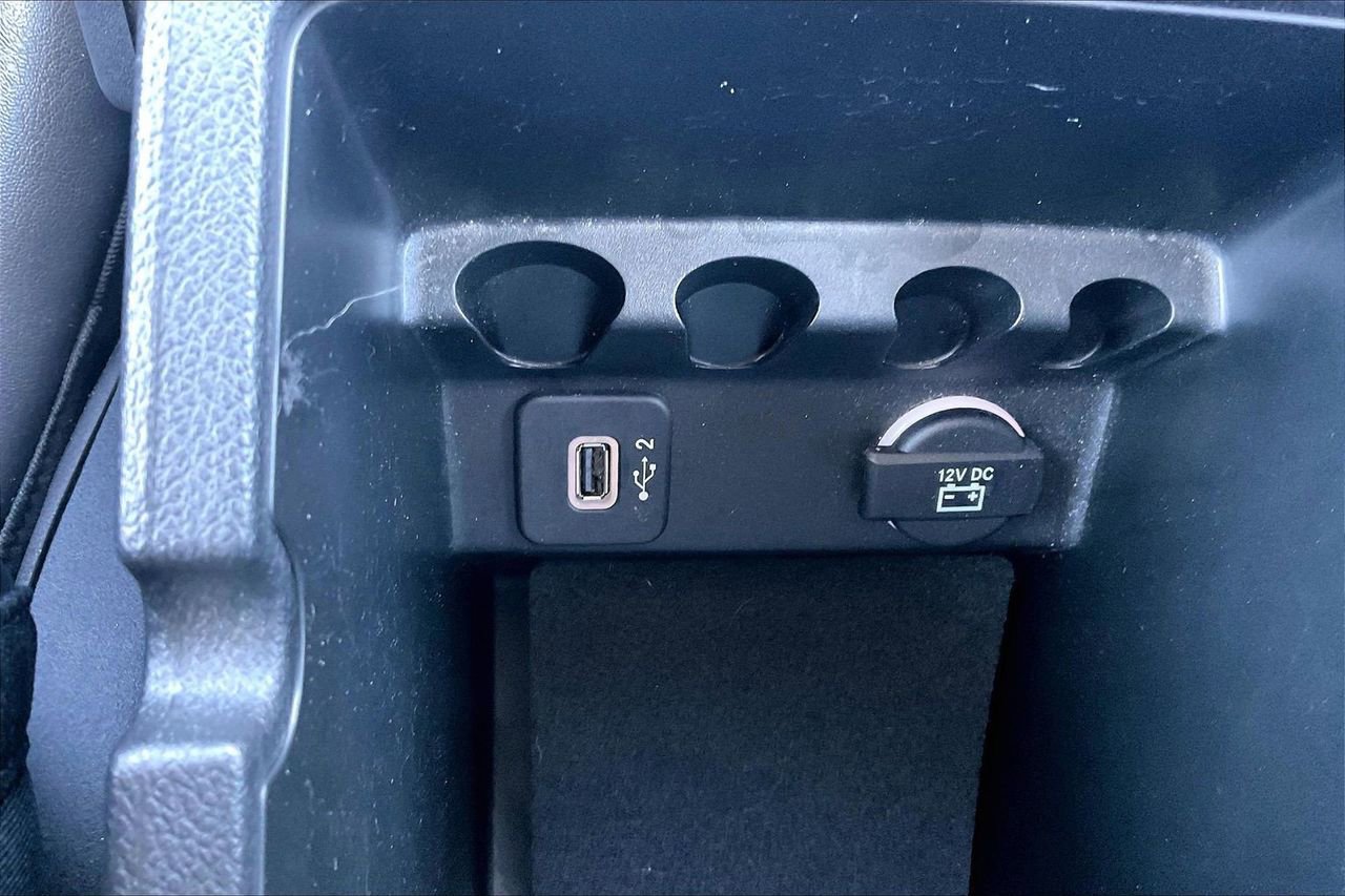 Used 2019 Jeep Cherokee Trailhawk w/ Comfort/Convenience Group image 17