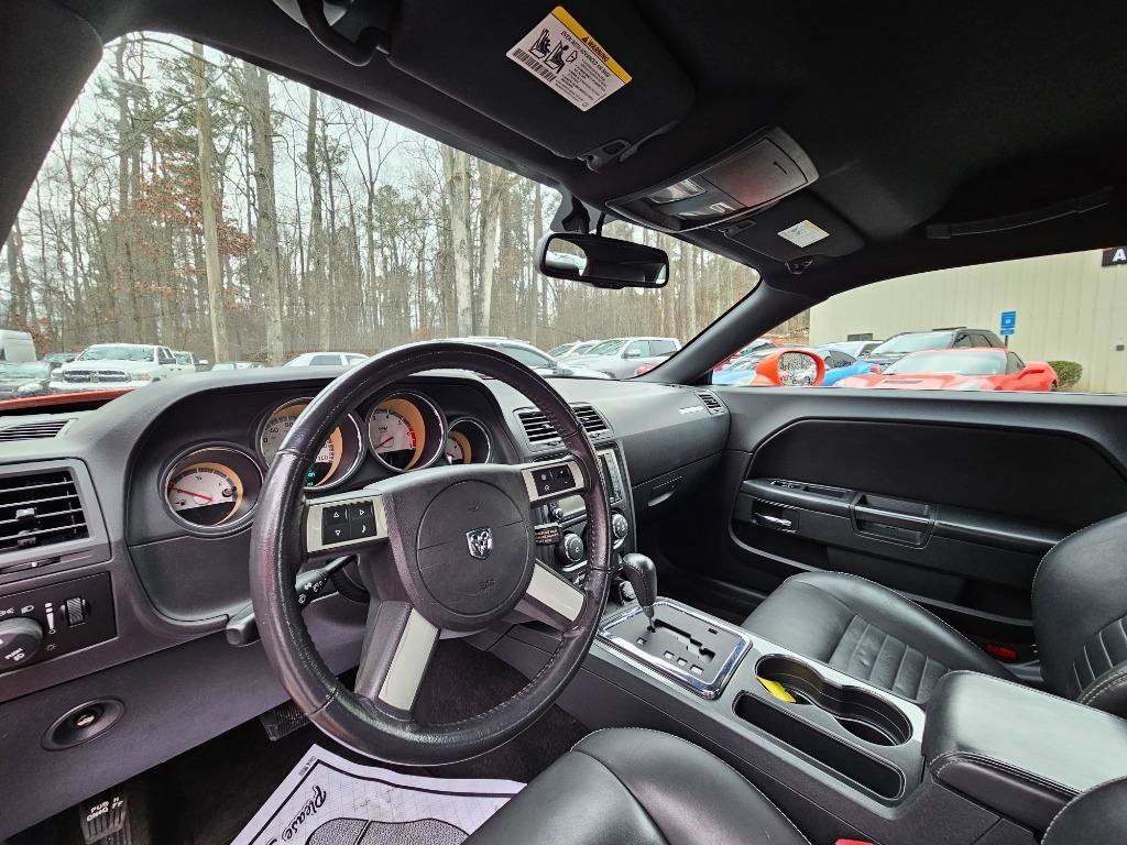 Used 2010 Dodge Challenger R/T RWD image 23