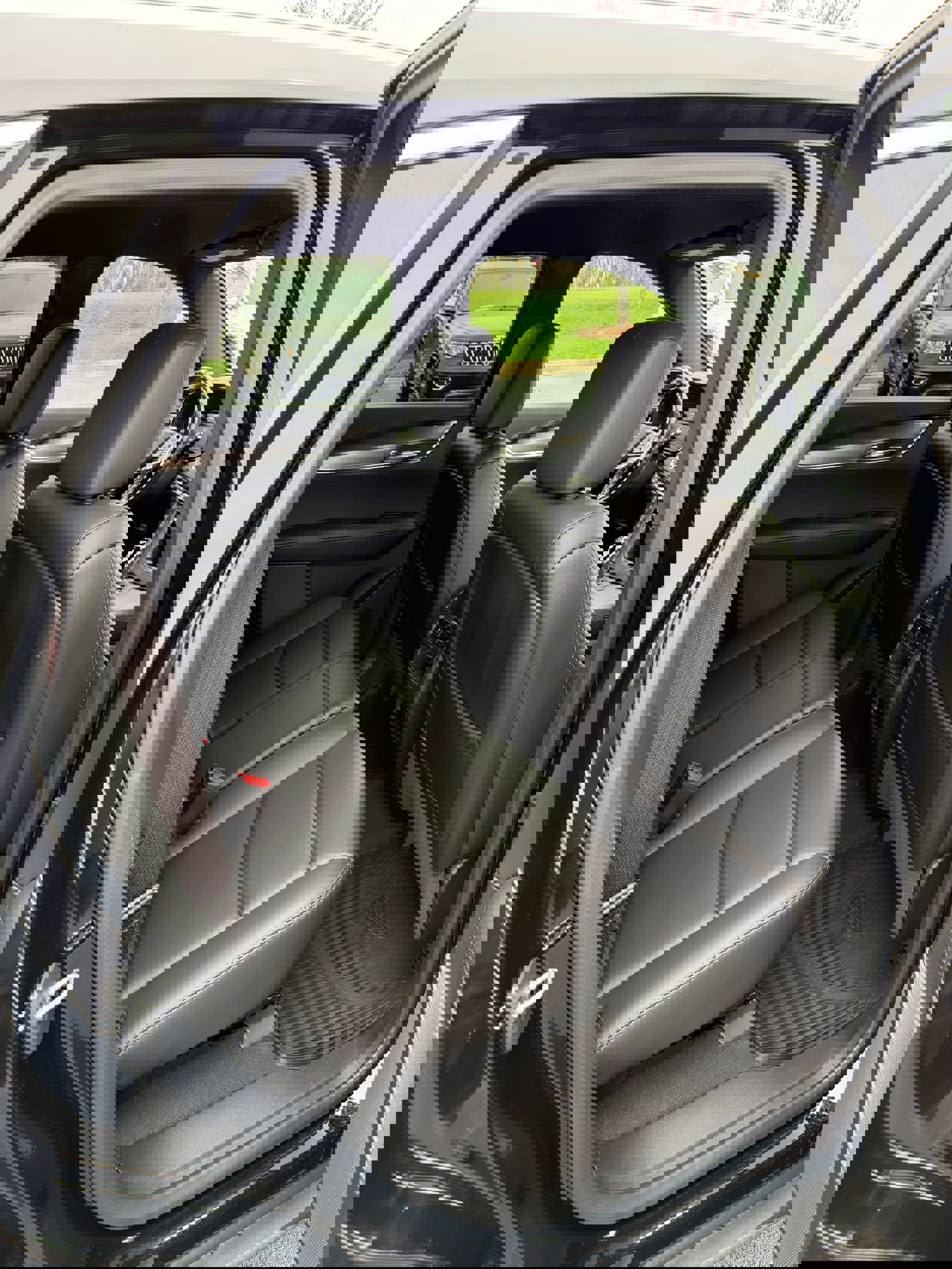 Used 2022 Cadillac XT5 Luxury w/ LPO, ONYX Package image 13