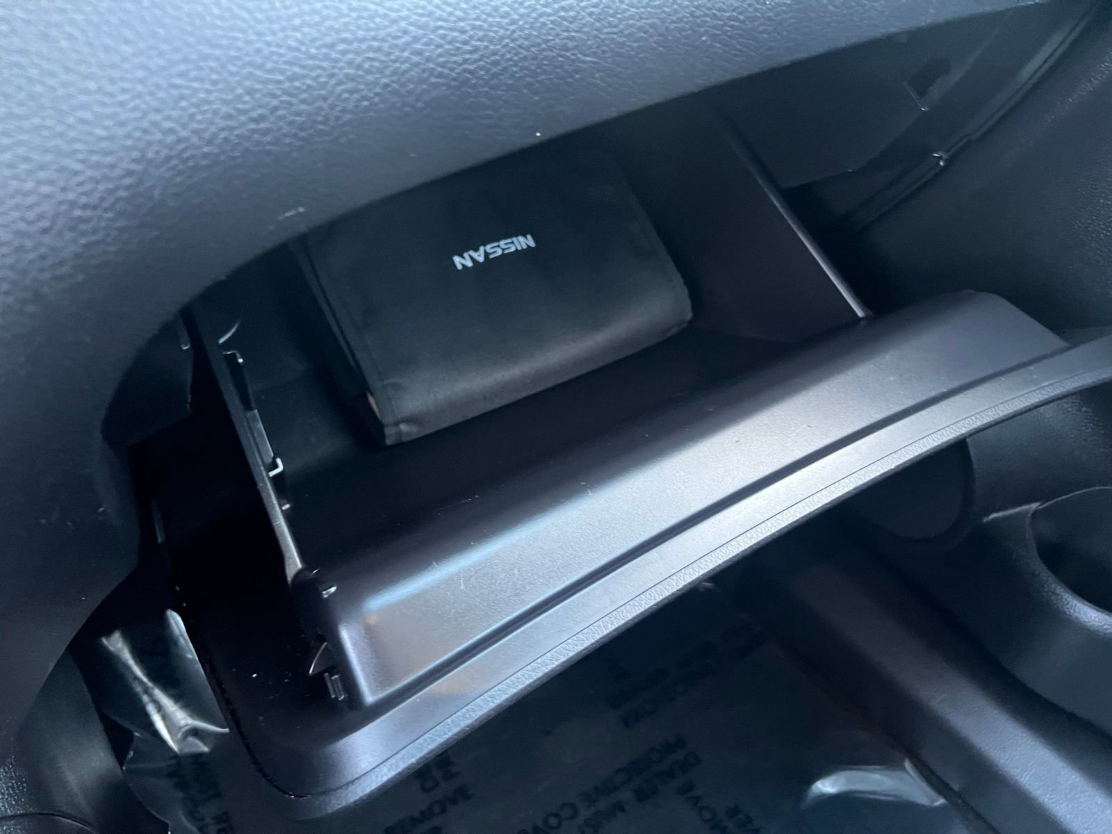 Used 2015 Nissan Rogue SV w/ SV Moonroof Package image 37