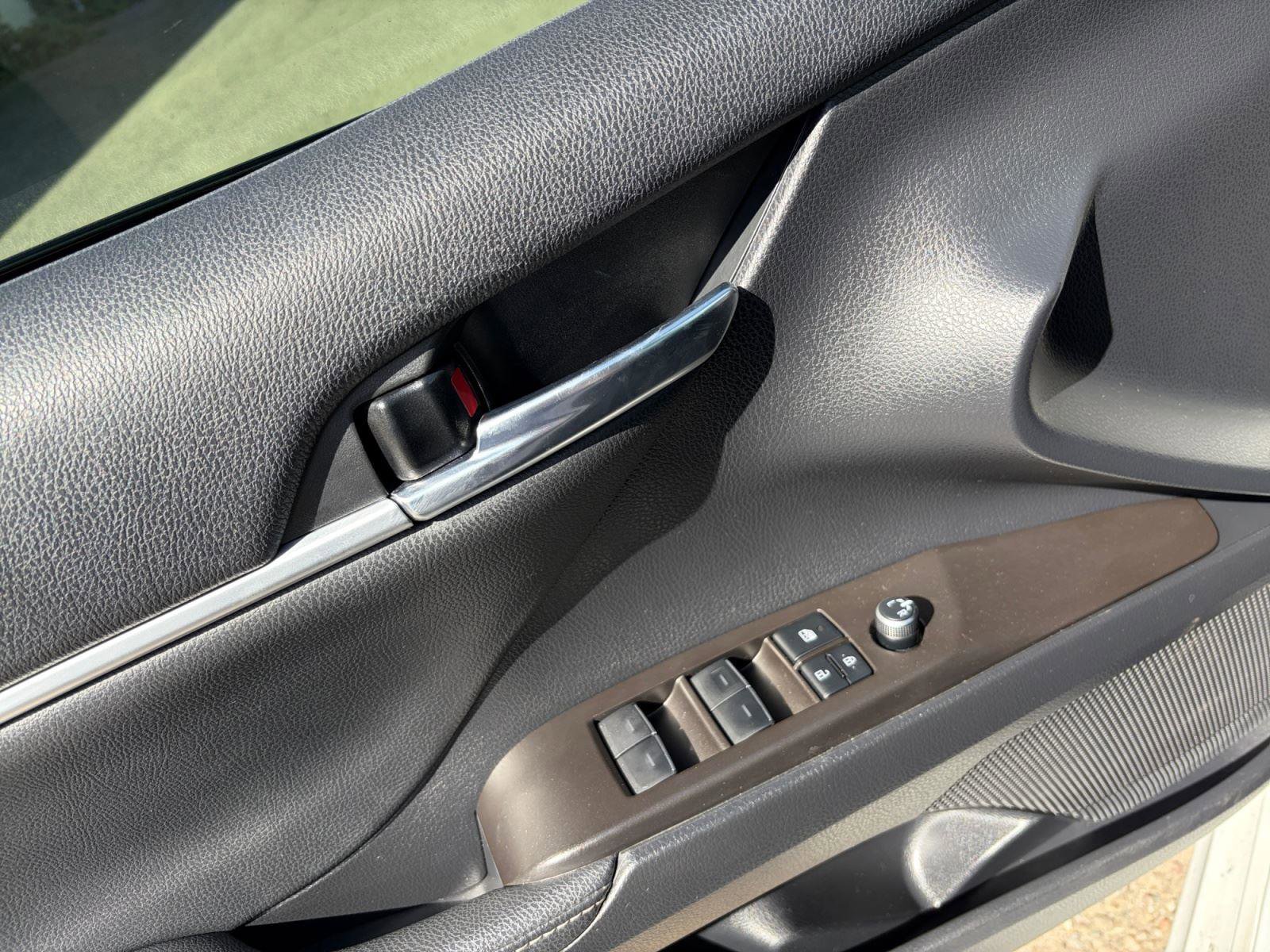 Used 2024 Toyota Camry XSE image 15