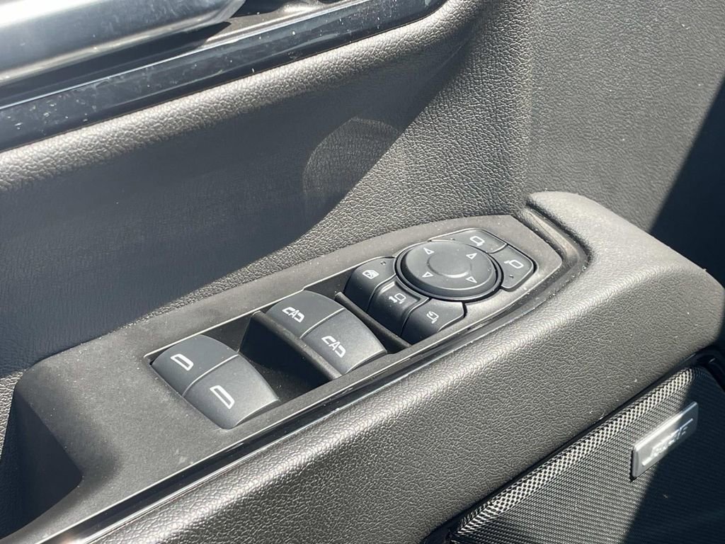 Used 2024 GMC Sierra 2500 AT4 w/ AT4 Premium Plus Package AWD/4WD image 17